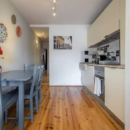 Heart - Blue By Lovelystay * 리스본